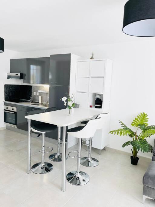 מריניאן Maison 4 Personnes Avec Jacuzzi מראה חיצוני תמונה